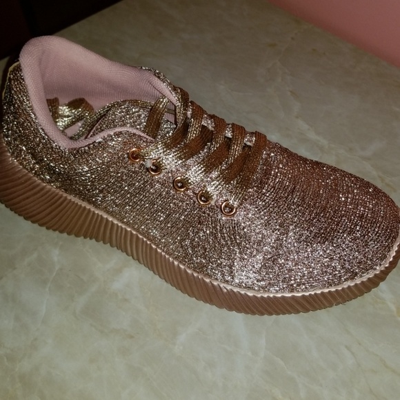 ROSE Gold Sneakers💖 - Picture 4 of 5